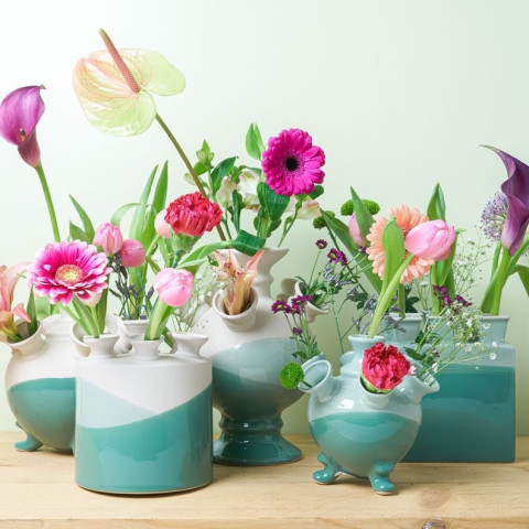 Dip en Dye Tulpenvazen blauwgroen met verse bloemen Heinen Delfts Blauw